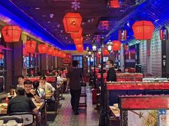 -山河屯铁锅炖·非遗东北菜(南山店)
