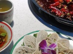 -热火朝天鲜切牛肉火锅(南强街巷店)