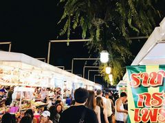 -席娜卡琳火车铁道夜市