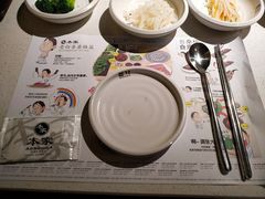 餐具摆设-本家韩国烤肉(青岛万象城店)