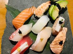 彩虹手握寿司拼盘-Hatsune隐泉日式料理(三里屯太古里店)