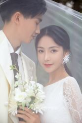 -雪中彩影婚纱摄影·微光艺术中心