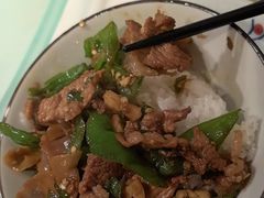 -费大厨辣椒炒肉(高铁吾悦广场店)