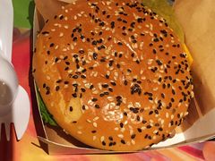 芝士安格斯厚牛堡-麦当劳(豫园店)