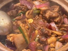 -胡须佬鸡煲四季火锅店(石厦西村直营店)