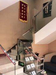 -苗方清颜痘肌研究所