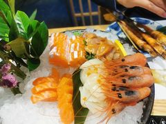 -枝魯枝魯自助料理