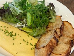 -ROAST coffee & eatery
