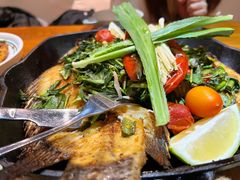 香茅草烤罗非鱼-云海肴汽锅鸡·云南小炒(天津国金汇店)