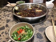 油碟-肖肖酸萝卜鱼火锅(总店)