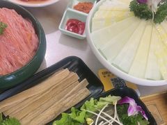 -巴渝瓦肆重庆鲜火锅(宝龙环湖店)