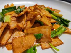 腊八蒜炒杏鲍菇-宛平九号