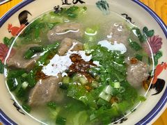 -明姨仔潮汕美食·碳炉猪脚·汕尾牛腩饭·起片鸡煲(起义路店)