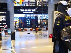 -NIKE品牌体验店(金源新燕莎店)