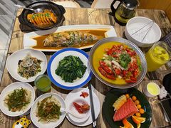 -香山湖家家宴(中山陵店)