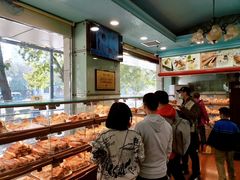 面包甜点陈列柜-新侨三宝乐面包店(崇文门店)