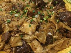 -壹阁胡羊焖饼(特色小吃街店)