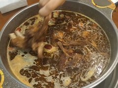 -亿诣蝎府炸酱面羊蝎子火锅(酷车小镇店)