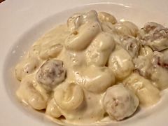 土豆面配香肠蓝乳酪酱-La Tavernetta(Bar à Vin)(乌鲁木齐路店)