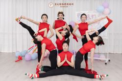 -亚太瑜伽普拉提学院