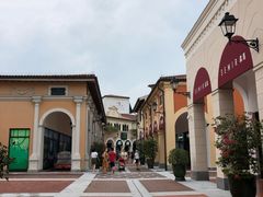 -佛罗伦萨小镇广佛名品奥特莱斯(疏港路店)