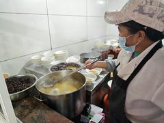 -文山荷鲜居(翠湖店)