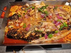 -鸣记脆皮烤鱼·海鲜烤鱼(马栏店)