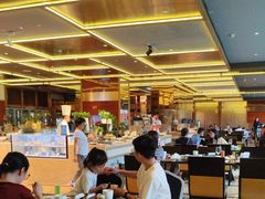 -大中华希尔顿酒店-念自助餐·嗨啤·小龙虾