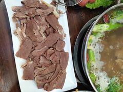 -乡土黄·鲜牛肉火锅·小龙虾(兴业街店)