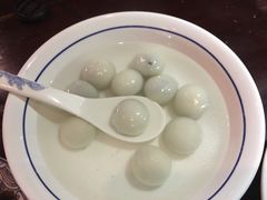 芝麻汤圆-汪一挑馄饨(老街店)
