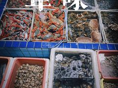 -霞涌市场海鲜摆卖区