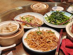 干炒牛河-山水茶艺馆·点心粤菜·30年老字号