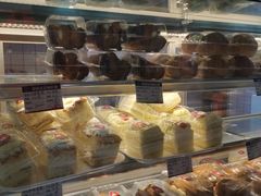-白玉兰食品甜凤店(合生汇店)