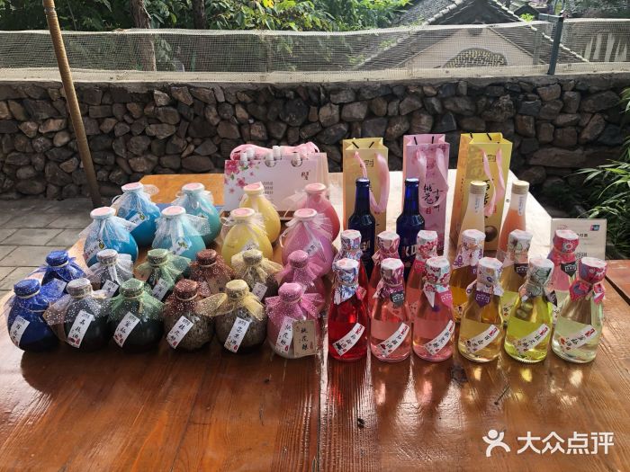 百里峡七彩艺术小镇图片