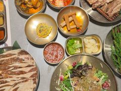 -草家酱蟹炭火烤肉店(珲春南路一店)