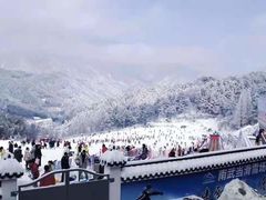 -大别山南武当滑雪场