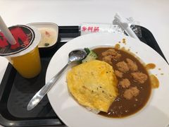 咖喱鸡块蛋包饭-乡村基(世纪店)