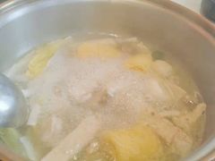 -喃喃椰·糟粕醋·椰子鸡火锅(七堡花园店)