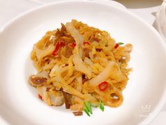 -万龙洲海鲜(大兴绿地缤纷城店)