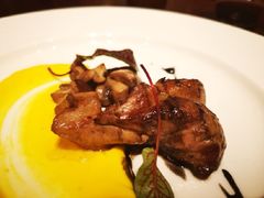 -恰餐厅及酒吧 CHAR Bar & Grill (北京丽都皇冠假日店)