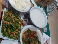 -老乡鸡(上海白玉兰广场店)