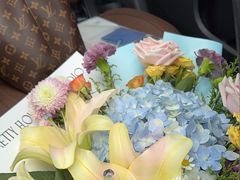 -上海星瀚奔驰4S店(红柳路店)