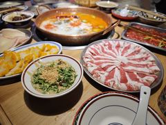 -洱火云南酸菜牛肉火锅(石景山当代商城店)