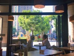 -Dough&Joe团憩(瑞虹天地月亮湾店)