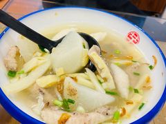 酸笋鲨鱼羹-芋包王闽南茶楼(八市店)