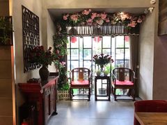 -愉肴麻辣香锅(中山路店)