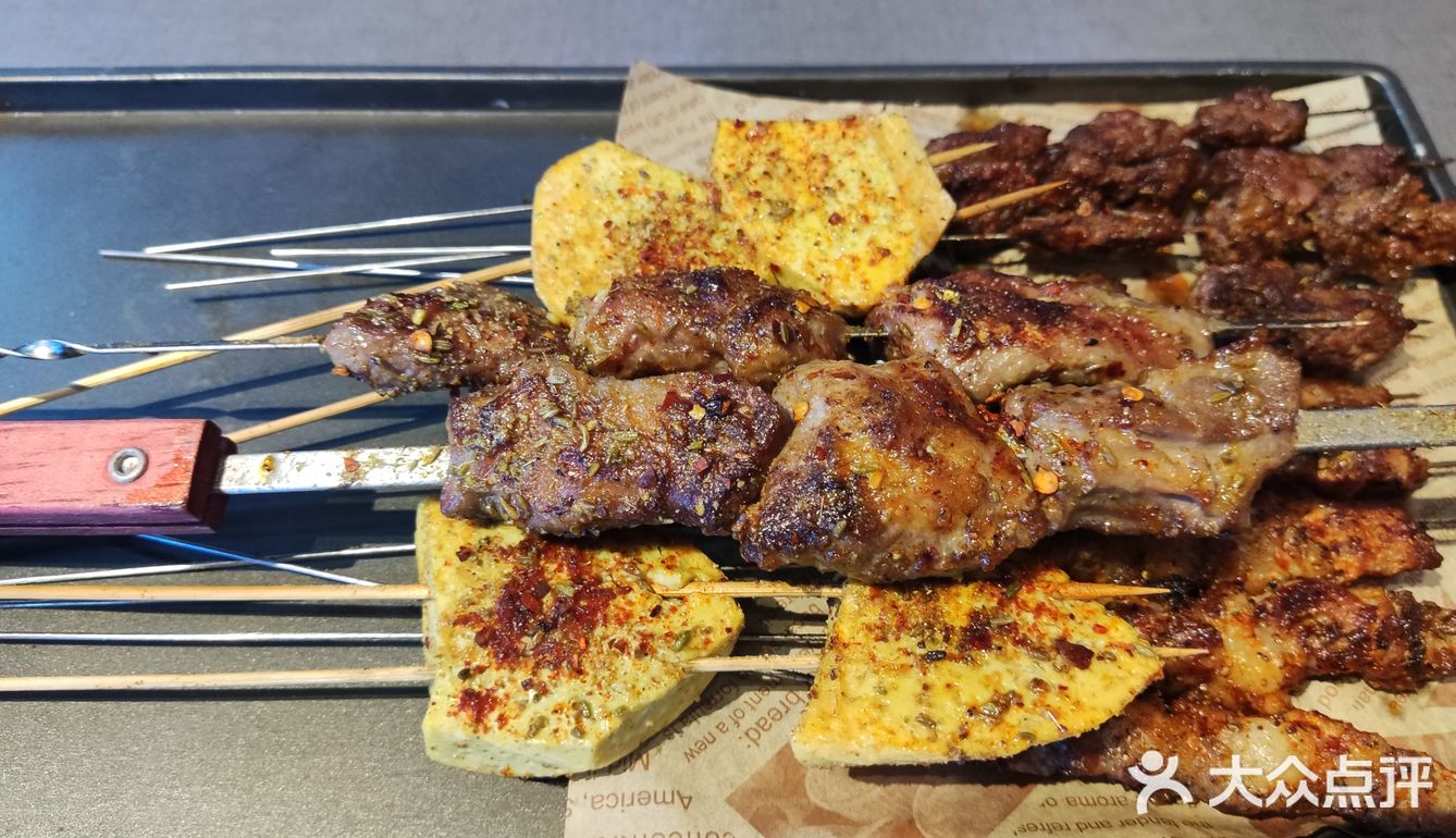 活力岛附近的音乐烤吧