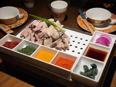 招牌手抓羊腿-相约·羊村小馆非遗手抓肉(七一酱园店)