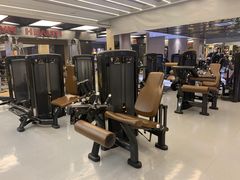 -莱茵体育生活馆