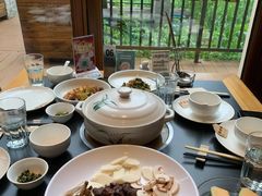 -黔蘑菇四季餐厅(观山湖店)